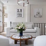 Apartment Oniri - Serviced In Le Marais - Rue Du Roi De Sicile *